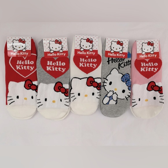 Hello Kitty Bundle of 5 Socks - Picture 3 of 3